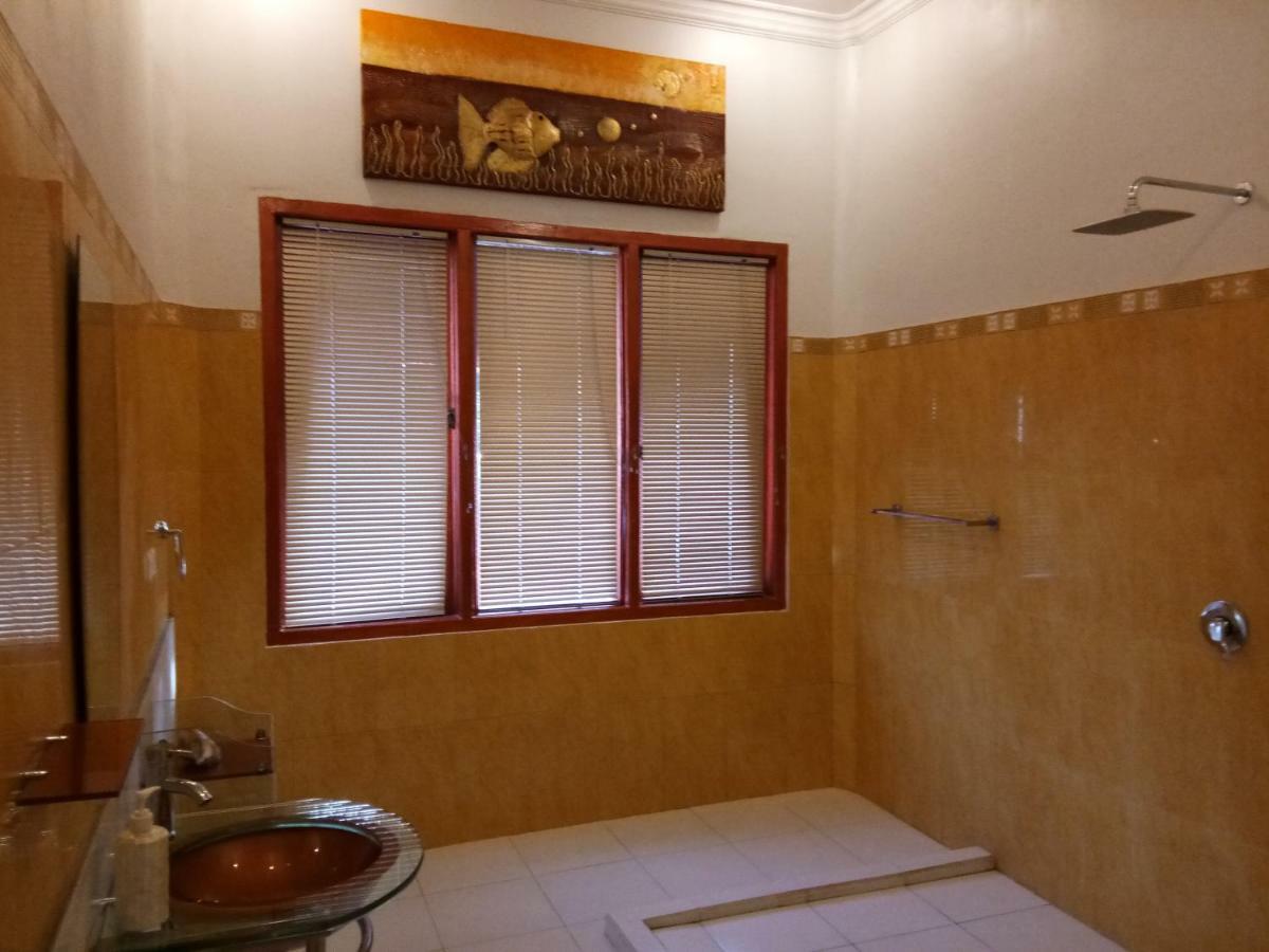 Villa Pemandangan Sekotong Barat Экстерьер фото